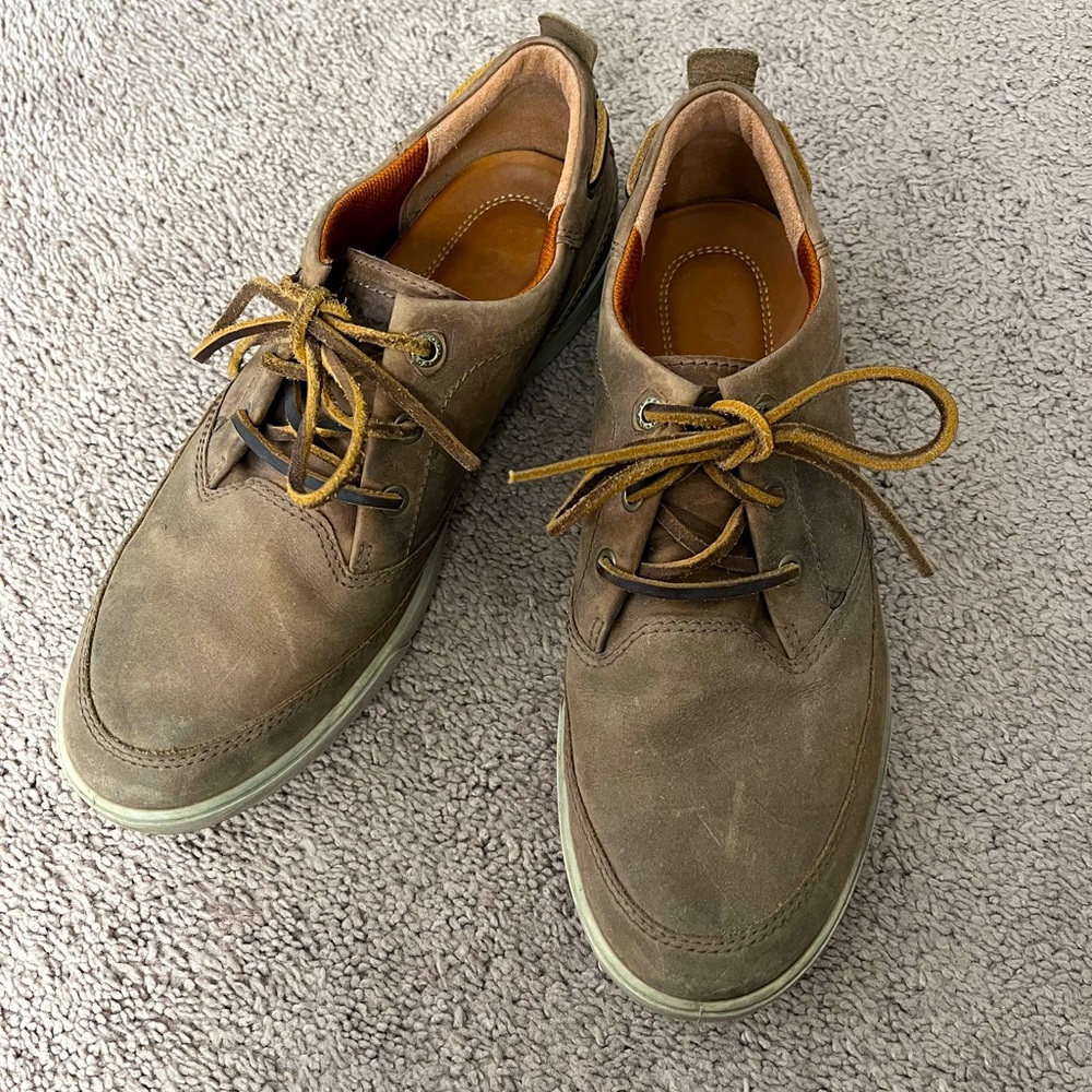 Ecco Men’s Sneakers (Size 42)